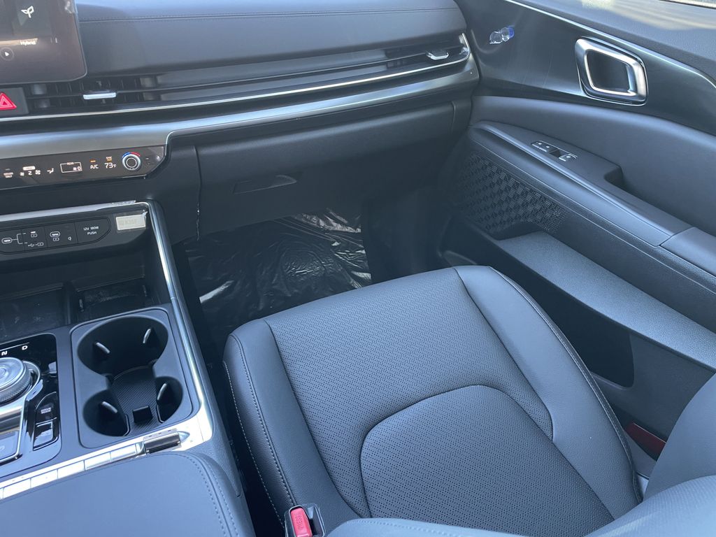 new 2026 Kia Carnival Hybrid car, priced at $52,521