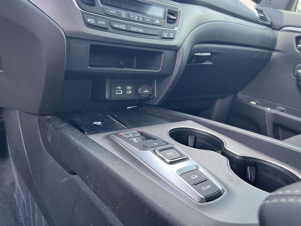 used 2024 Honda Ridgeline car, priced at $34,894