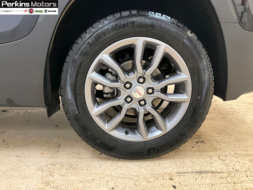 used 2024 GMC Terrain car, priced at $28,147