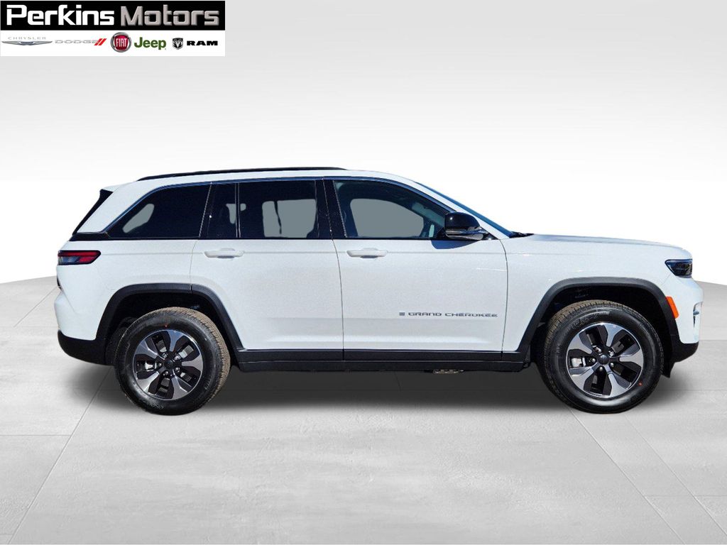 new 2025 Jeep Grand Cherokee car, priced at $53,269