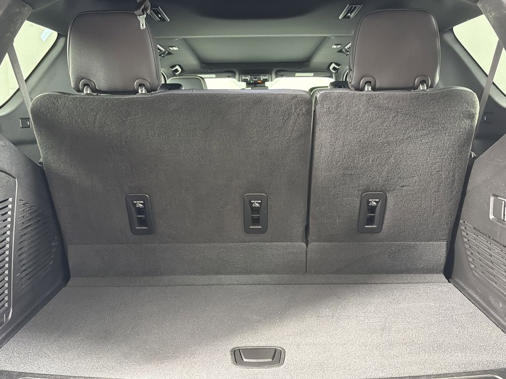 used 2023 GMC Yukon car, priced at $59,893