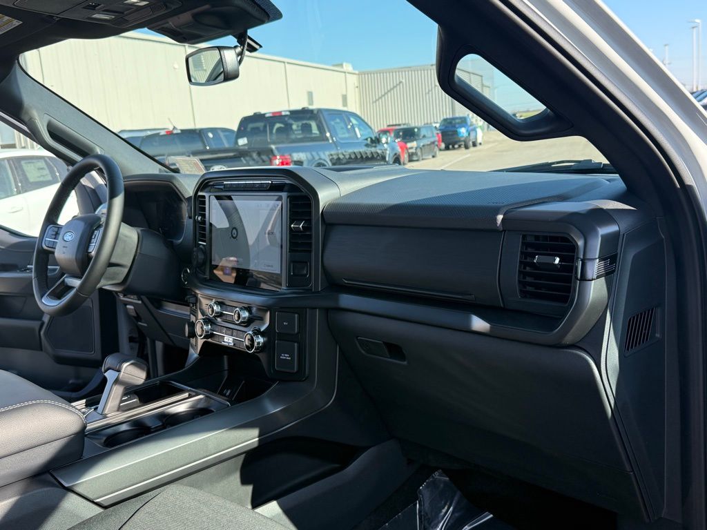 new 2024 Ford F-150 car, priced at $52,574