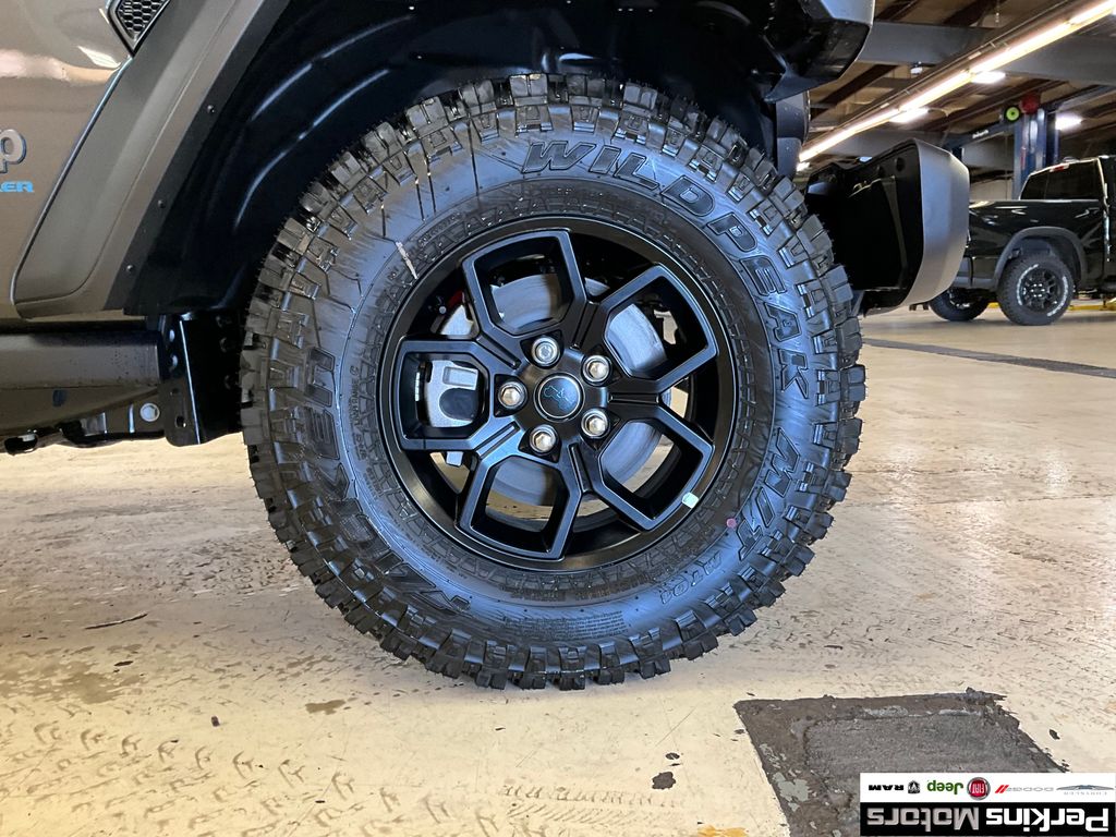 new 2025 Jeep Wrangler car, priced at $59,257