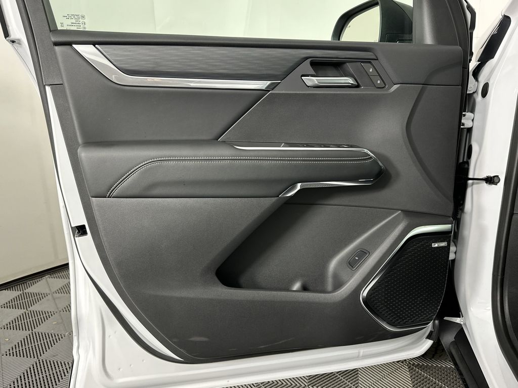 new 2025 GMC Acadia car, priced at $50,129