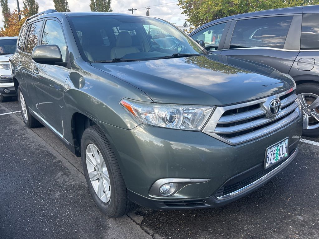 used 2013 Toyota Highlander car, priced at $14,992