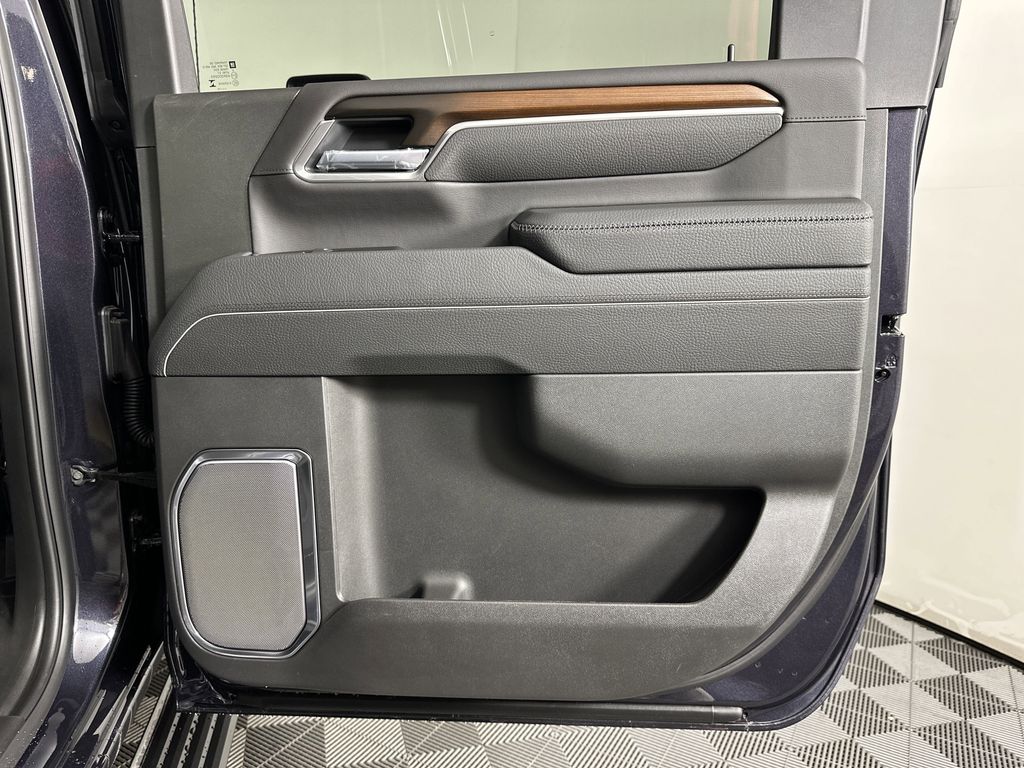 new 2025 GMC Sierra 2500HD car, priced at $85,634