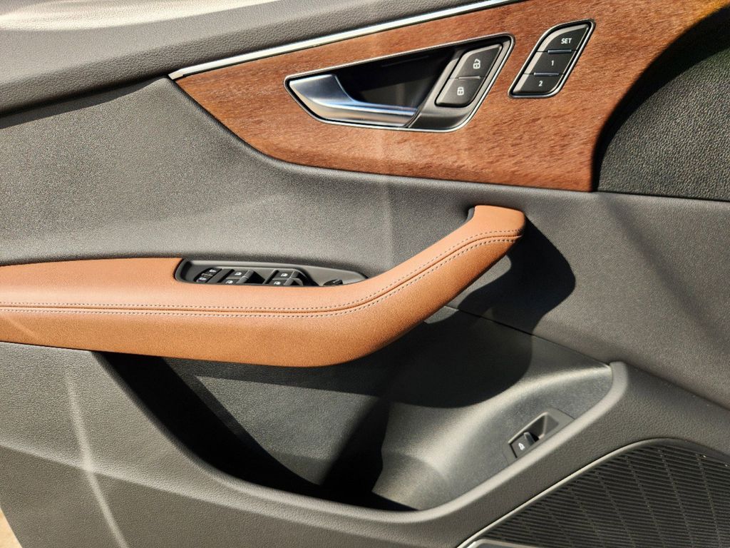 new 2025 Audi Q8 car, priced at $86,615