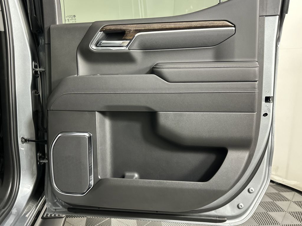 new 2025 GMC Sierra 1500 car, priced at $60,224
