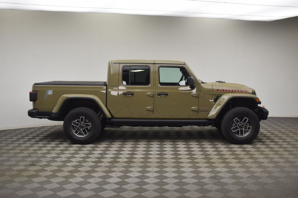 new 2025 Jeep Gladiator car, priced at $55,687