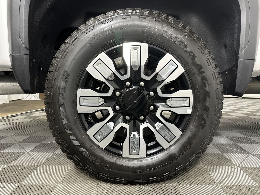 new 2025 GMC Sierra 2500HD car, priced at $87,090
