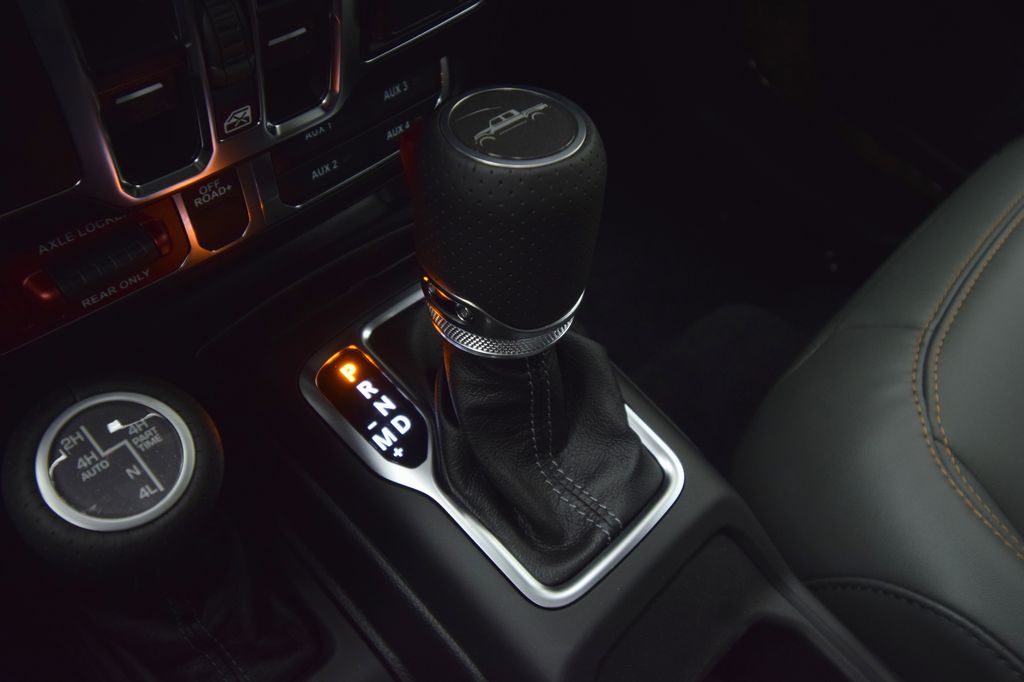 new 2025 Jeep Gladiator car, priced at $55,687