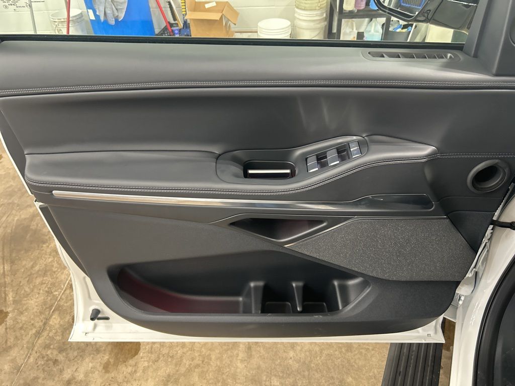 new 2025 Lincoln Navigator car, priced at $110,535