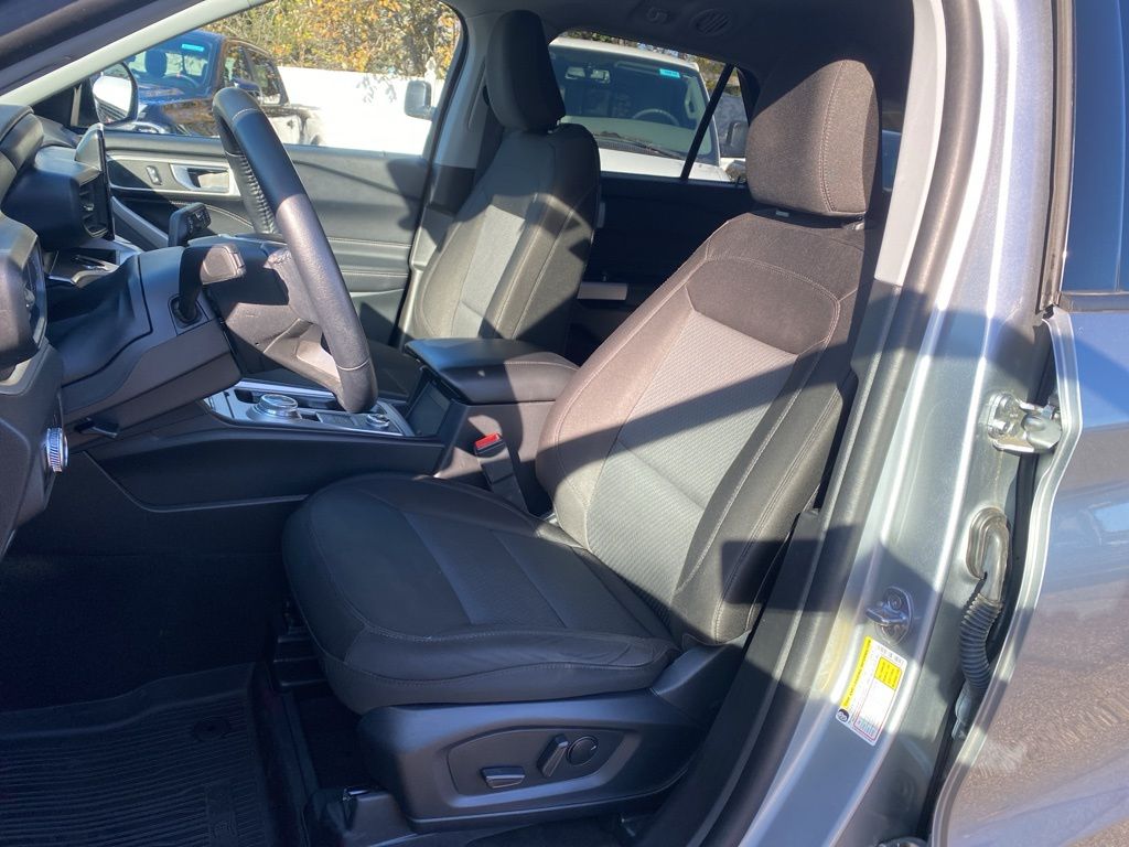 used 2023 Ford Explorer car, priced at $27,995