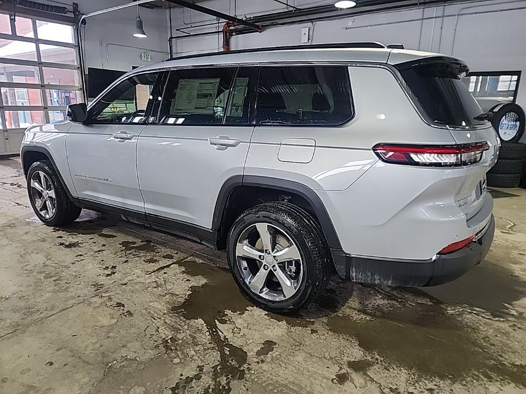 new 2024 Jeep Grand Cherokee L car, priced at $44,920