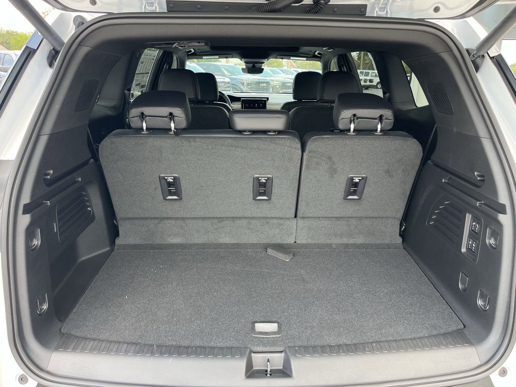 new 2025 GMC Acadia car, priced at $63,600