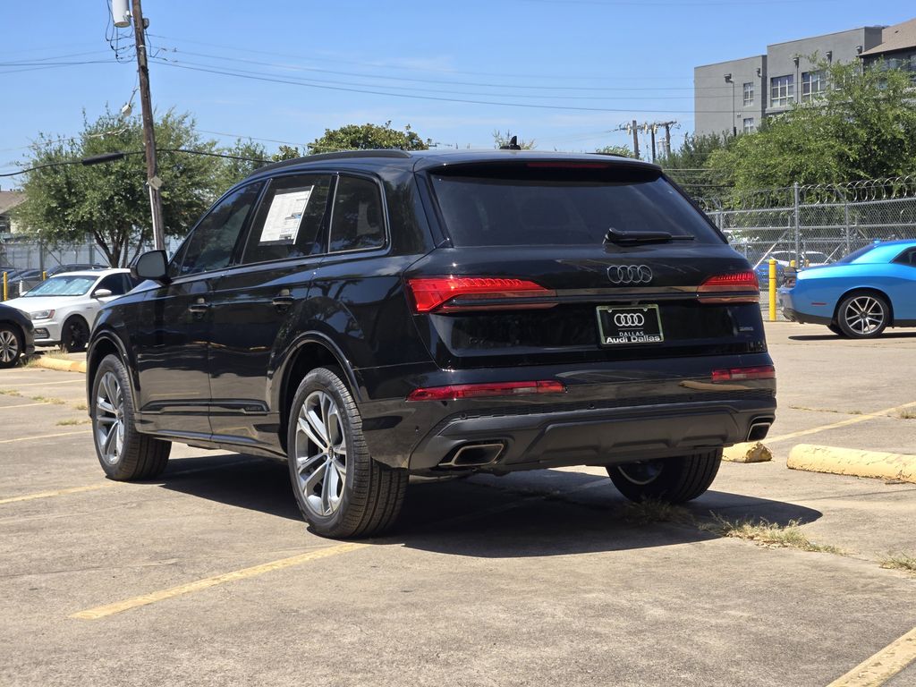new 2025 Audi Q7 car, priced at $71,100