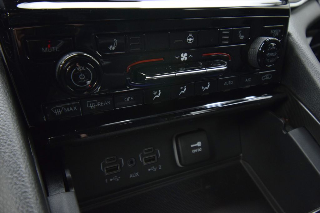 new 2025 Jeep Grand Cherokee car, priced at $40,288