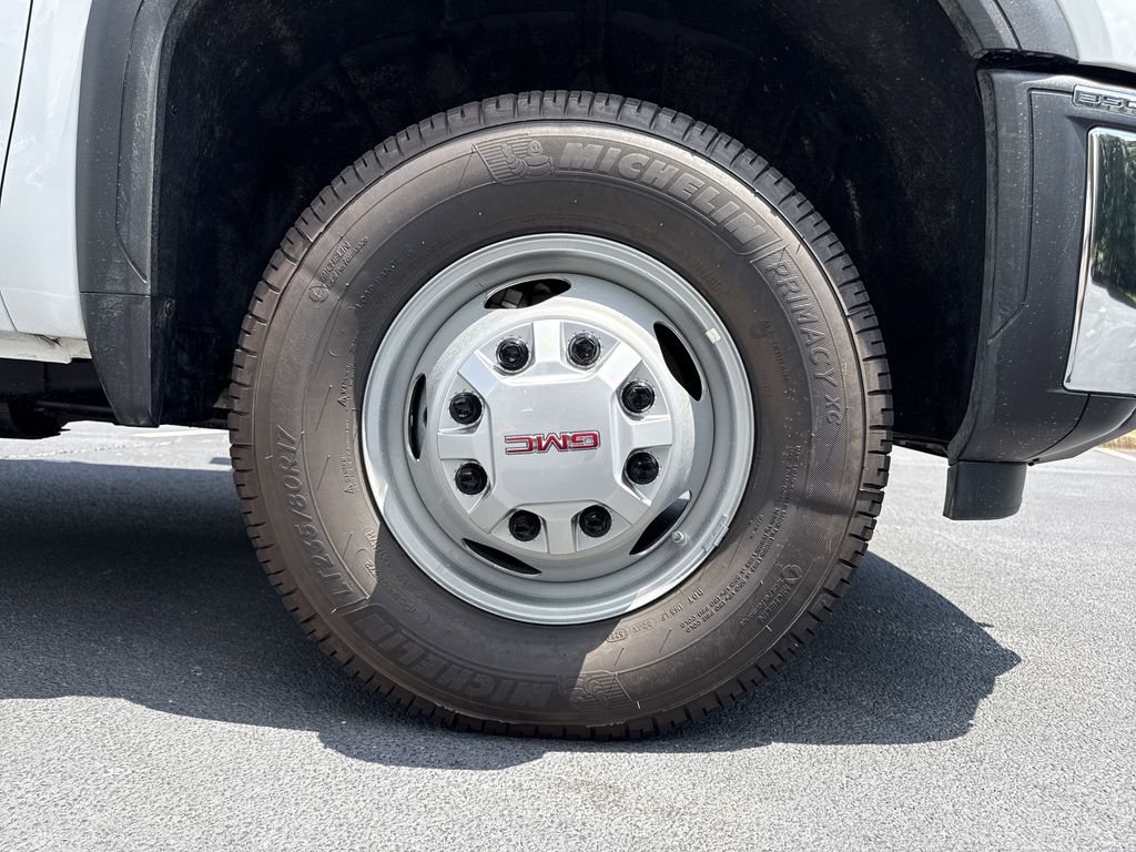 new 2025 GMC Sierra 3500HD car, priced at $67,708