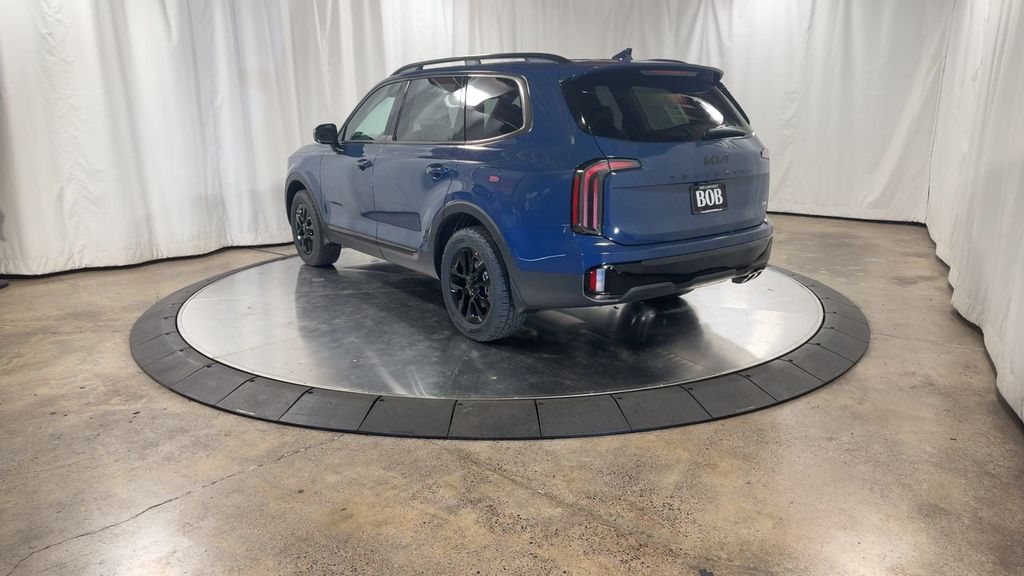 new 2025 Kia Telluride car, priced at $53,877