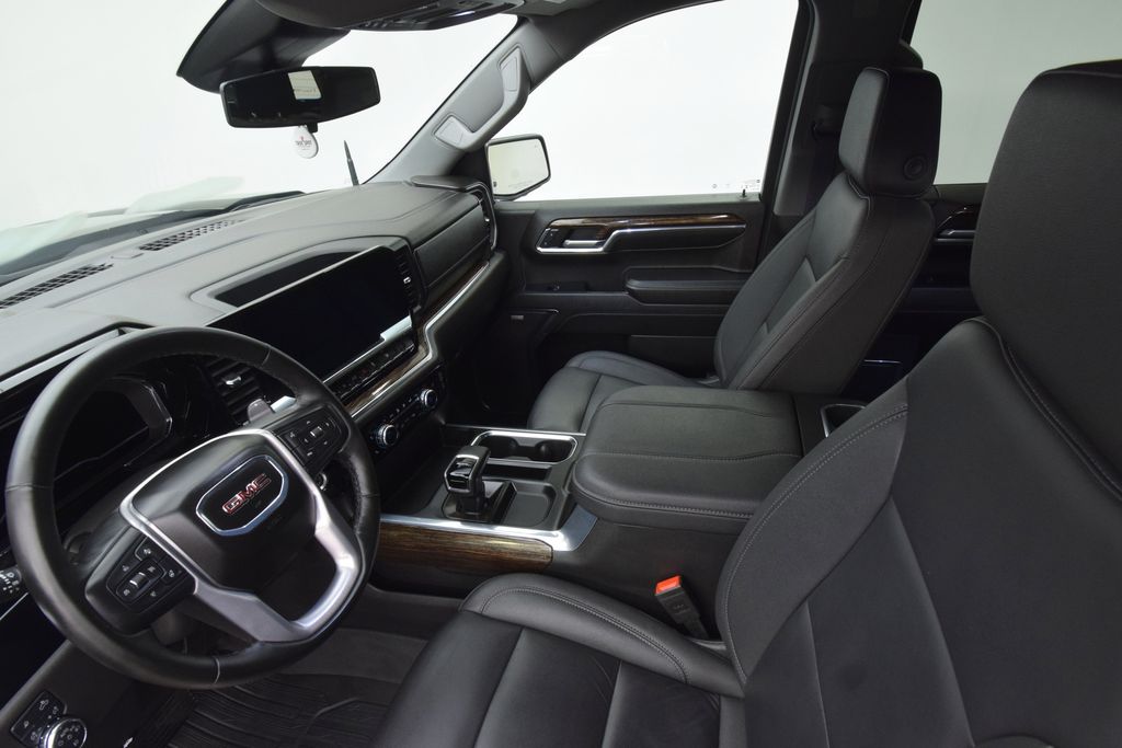 used 2024 GMC Sierra 1500 car, priced at $50,400