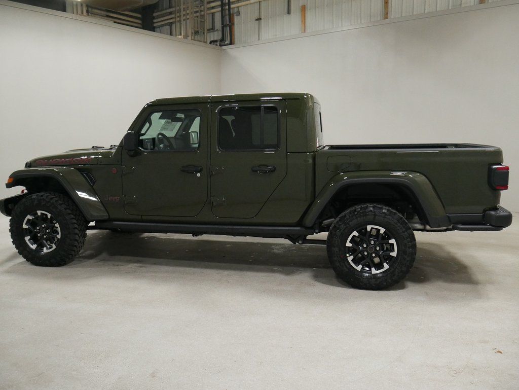 new 2024 Jeep Gladiator car, priced at $55,980