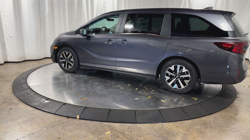 new 2026 Honda Odyssey car, priced at $44,290