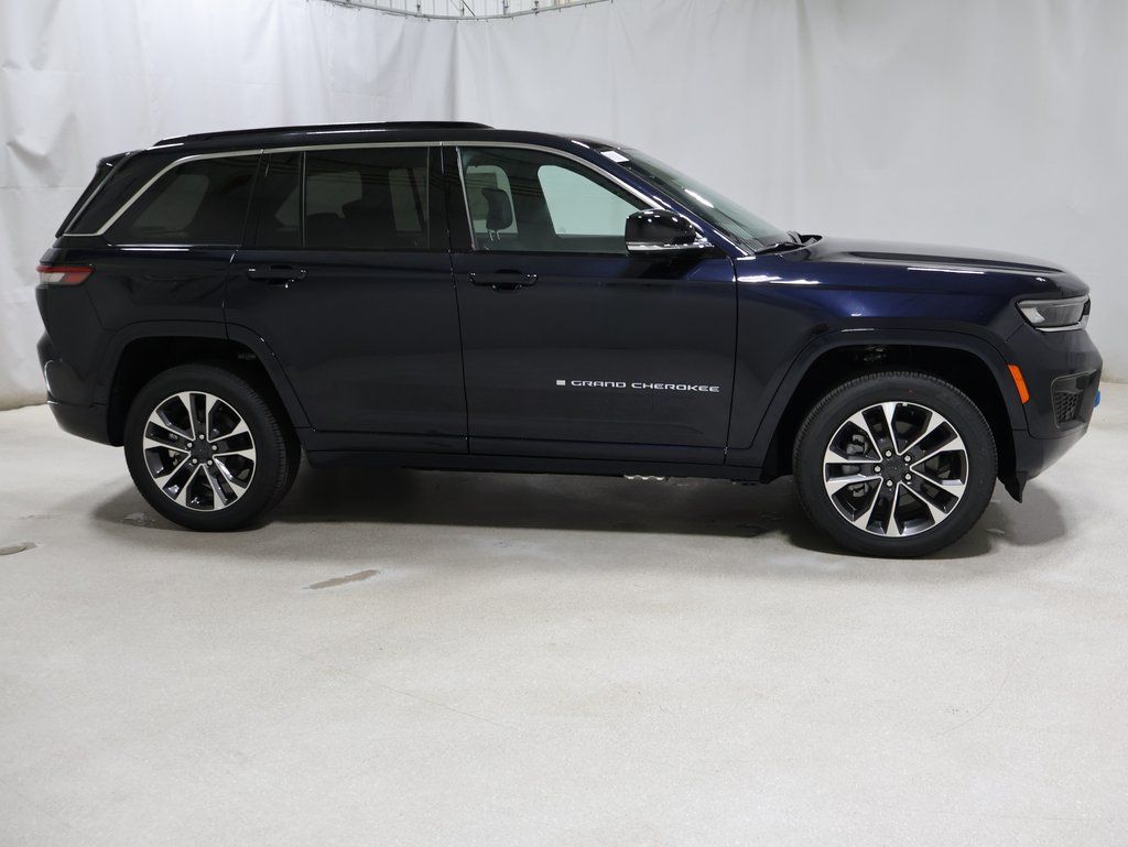 new 2024 Jeep Grand Cherokee car, priced at $75,015