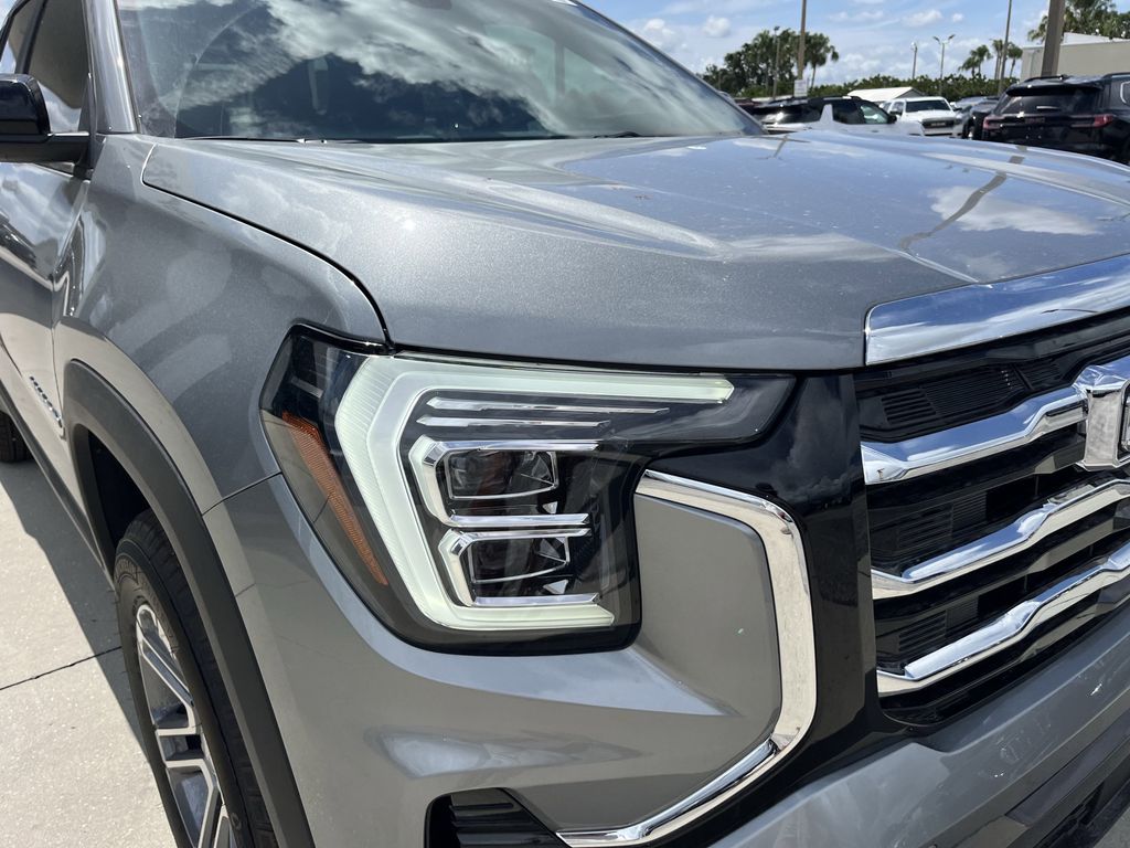 new 2026 GMC Terrain car, priced at $32,085