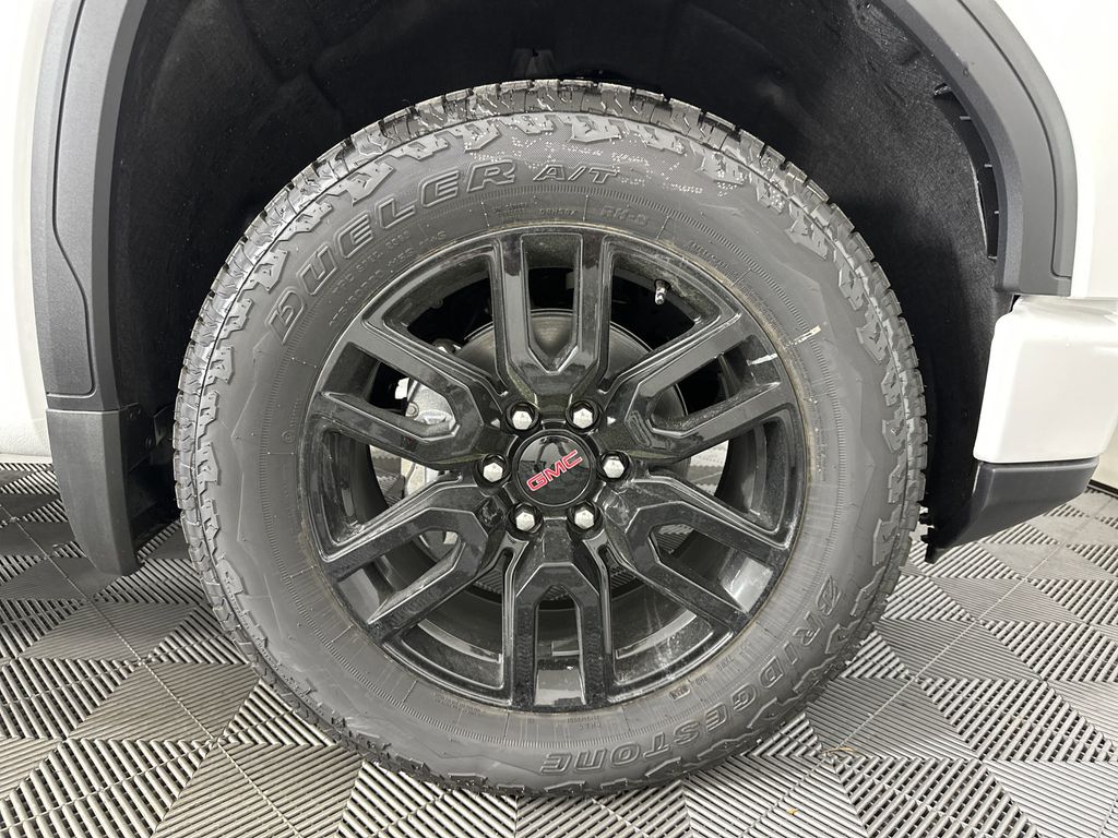 new 2025 GMC Sierra 1500 car, priced at $61,284