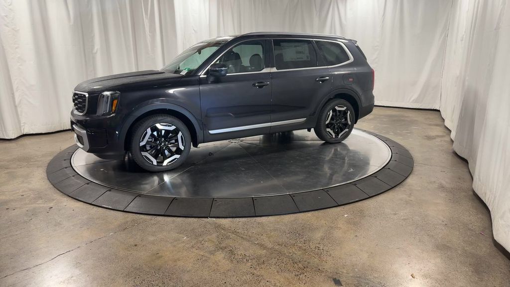 new 2025 Kia Telluride car, priced at $41,022