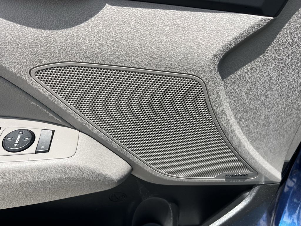 used 2020 Hyundai Elantra car, priced at $15,992