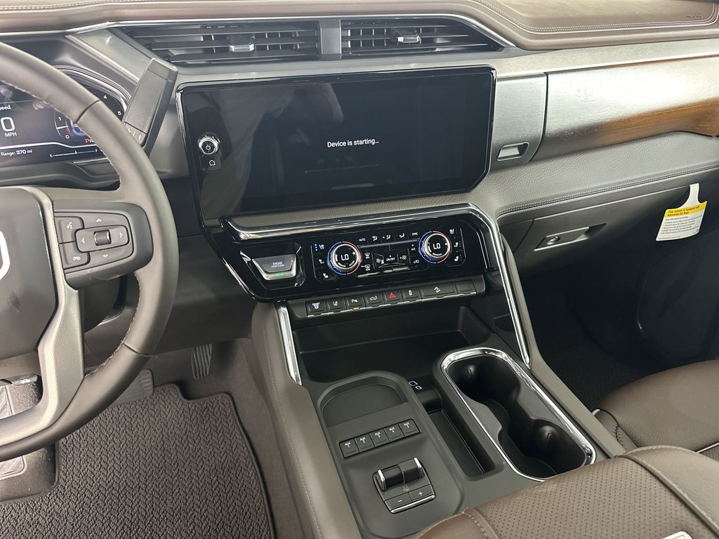 new 2025 GMC Sierra 2500HD car, priced at $85,634