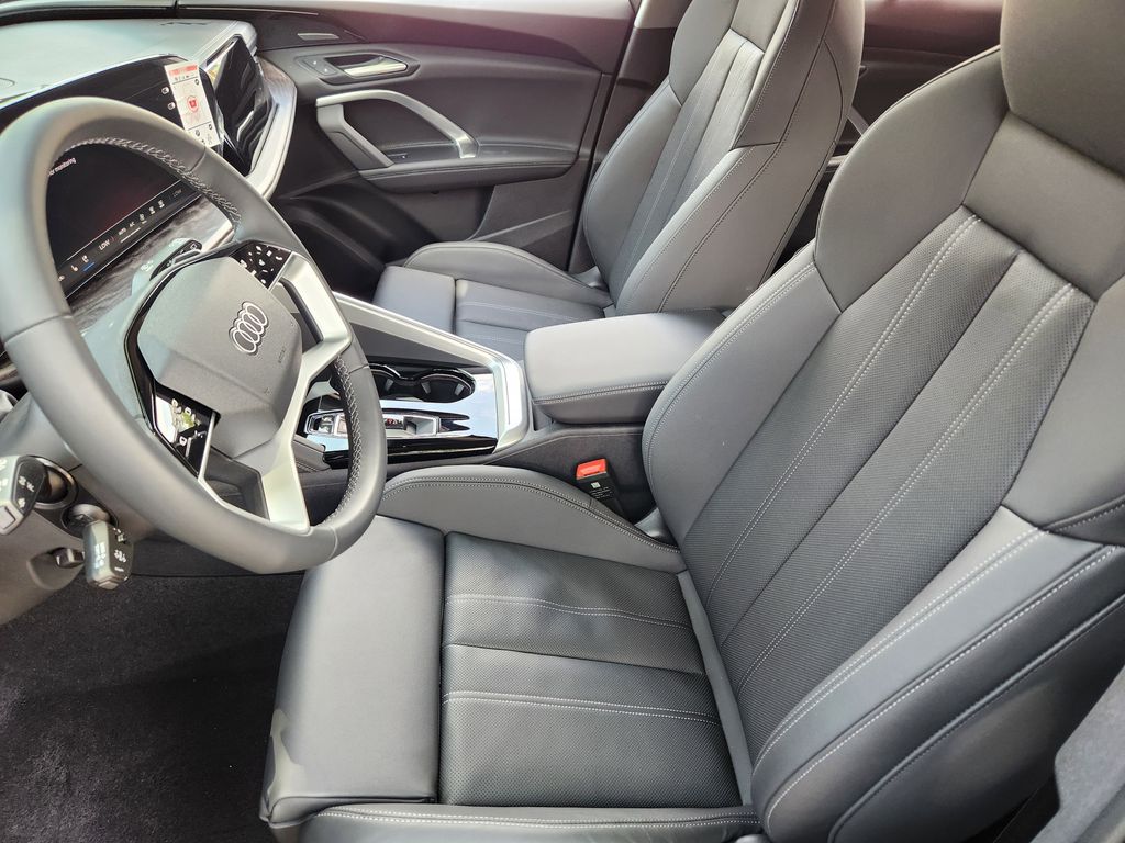 new 2025 Audi Q5 car, priced at $60,860