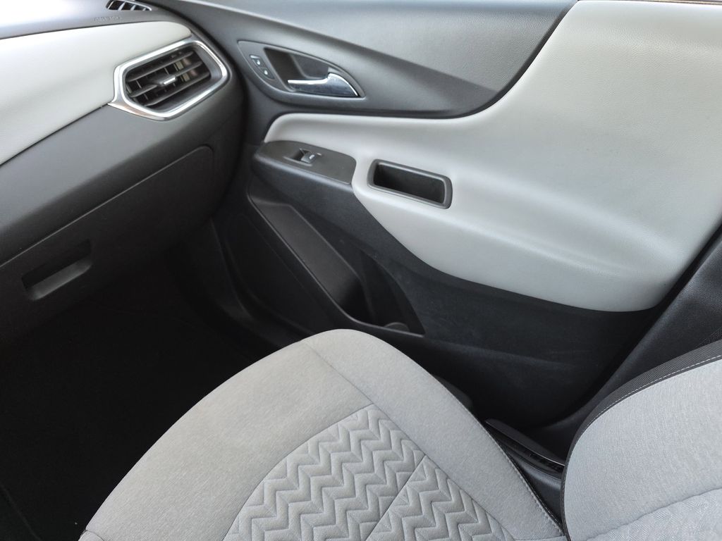 used 2023 Chevrolet Equinox car, priced at $18,994