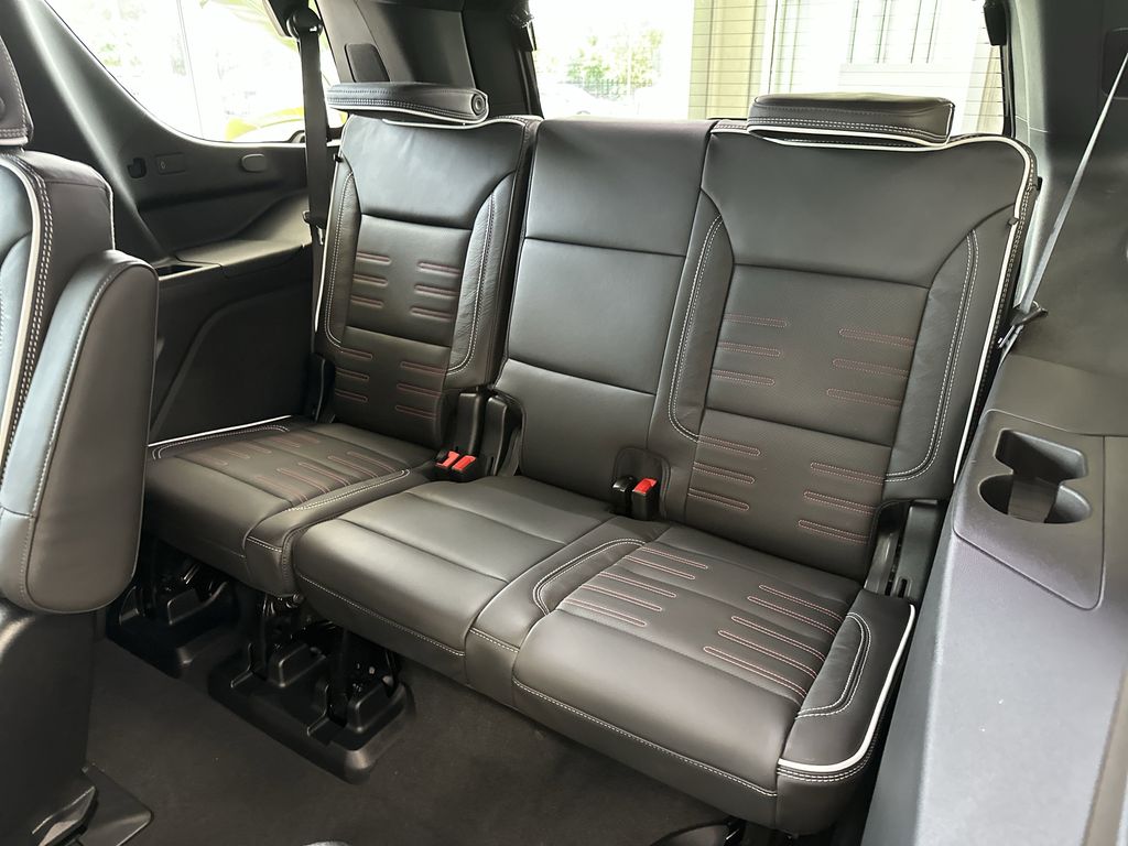 new 2025 GMC Yukon car, priced at $100,589