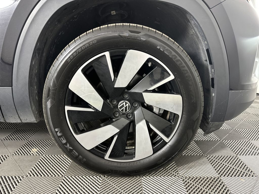 used 2024 Volkswagen Atlas Cross Sport car, priced at $30,797