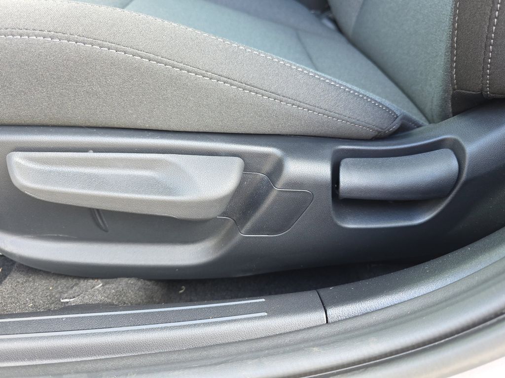 new 2025 Kia K4 car, priced at $23,384