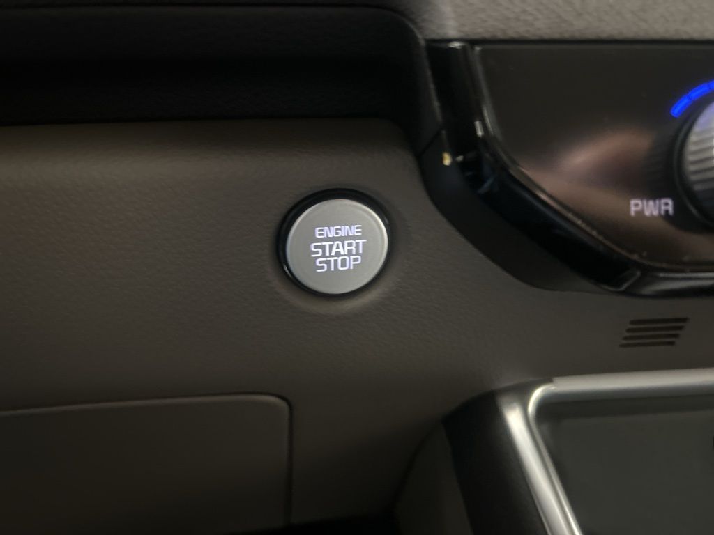 new 2026 Kia Carnival Hybrid car, priced at $43,570