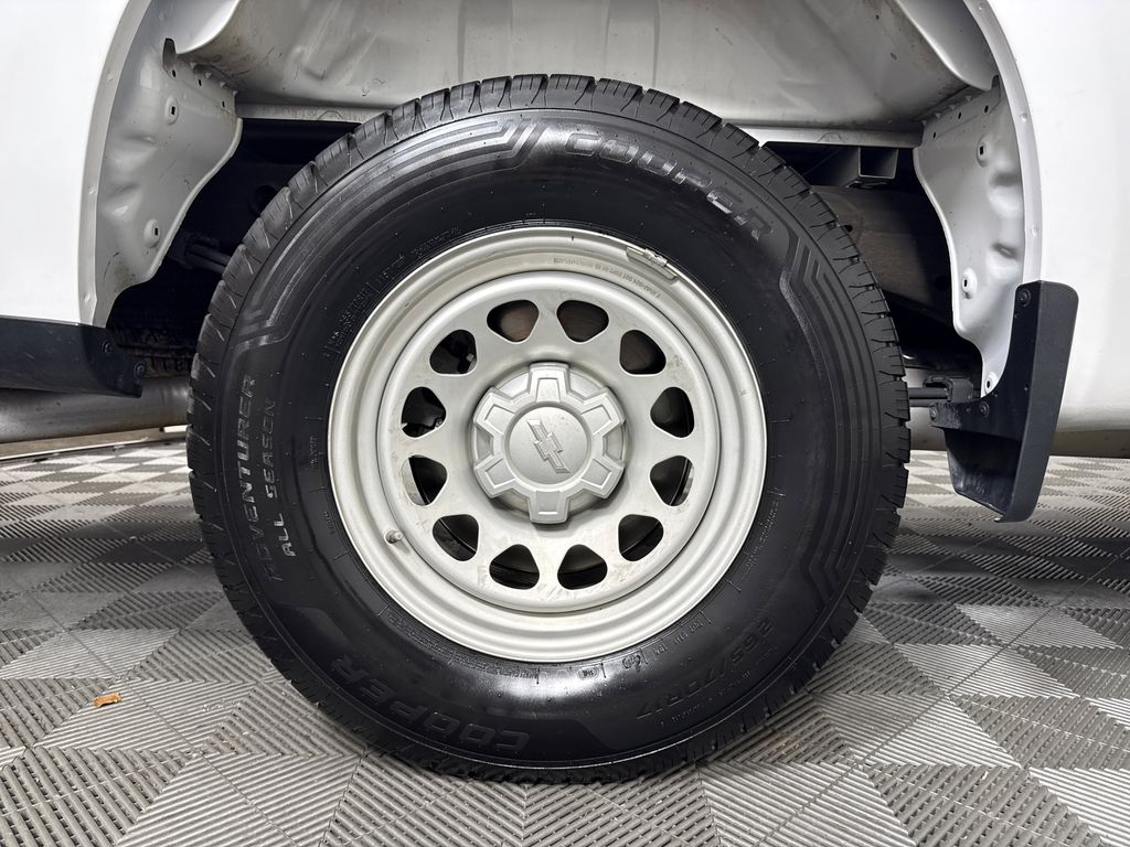 used 2021 Chevrolet Silverado 1500 car, priced at $25,997