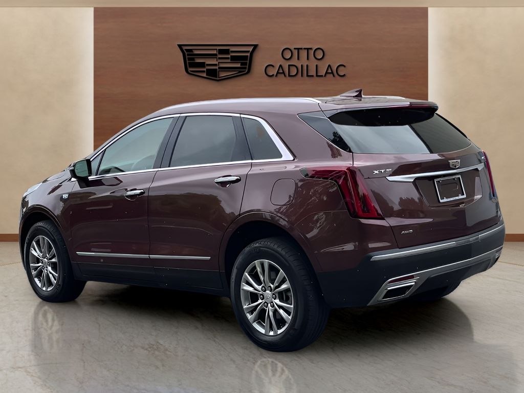 used 2022 Cadillac XT5 car, priced at $34,800