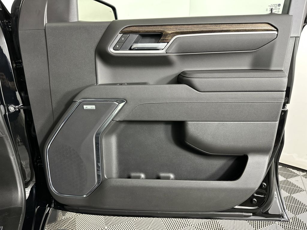 new 2025 GMC Sierra 1500 car, priced at $62,224