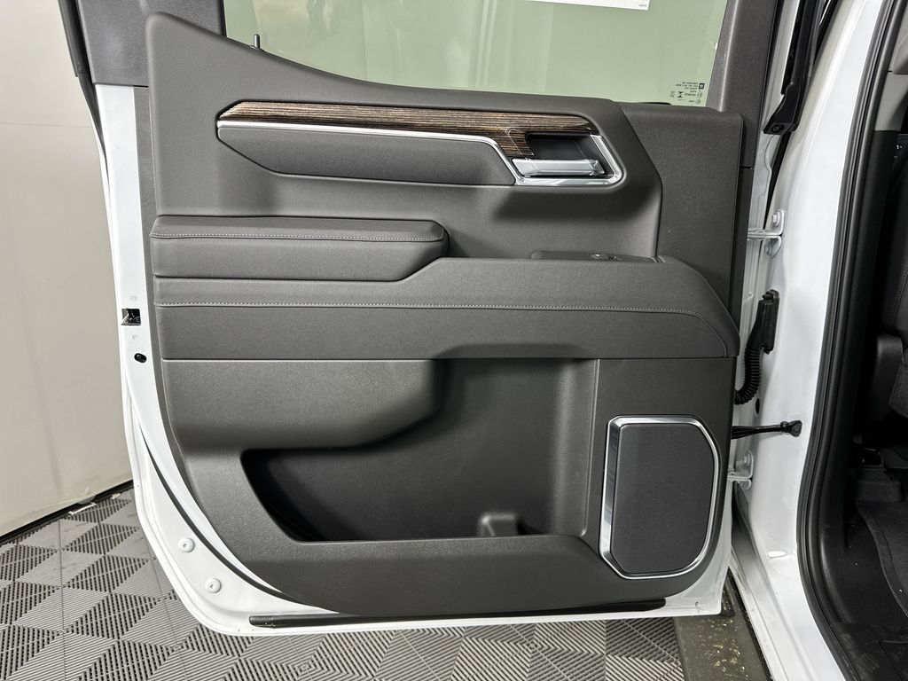 new 2025 GMC Sierra 1500 car, priced at $61,284
