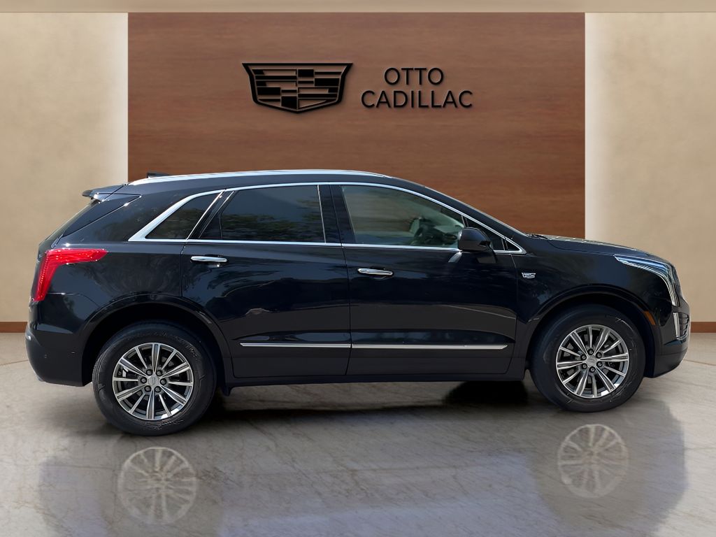 used 2017 Cadillac XT5 car, priced at $17,250
