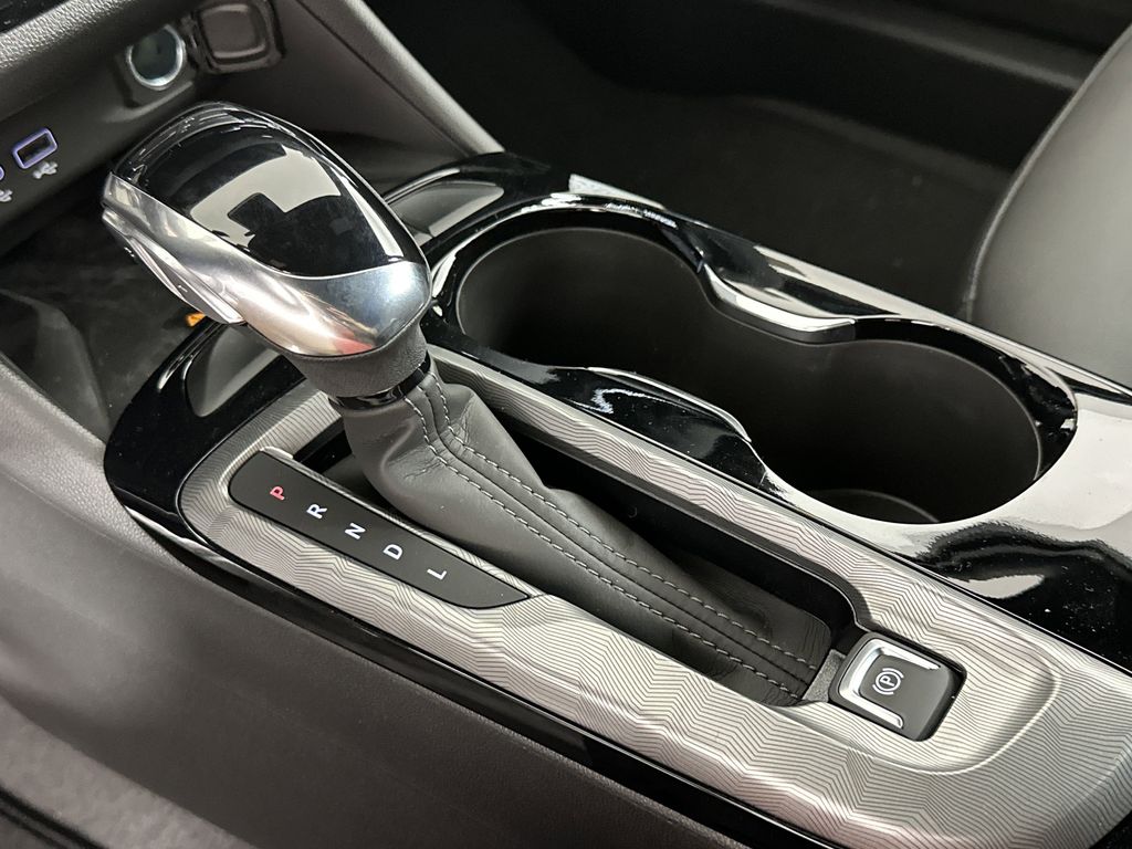 new 2025 Buick Envista car, priced at $30,065