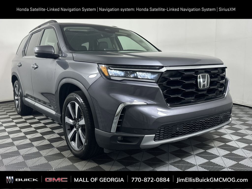used 2025 Honda Pilot car, priced at $45,527