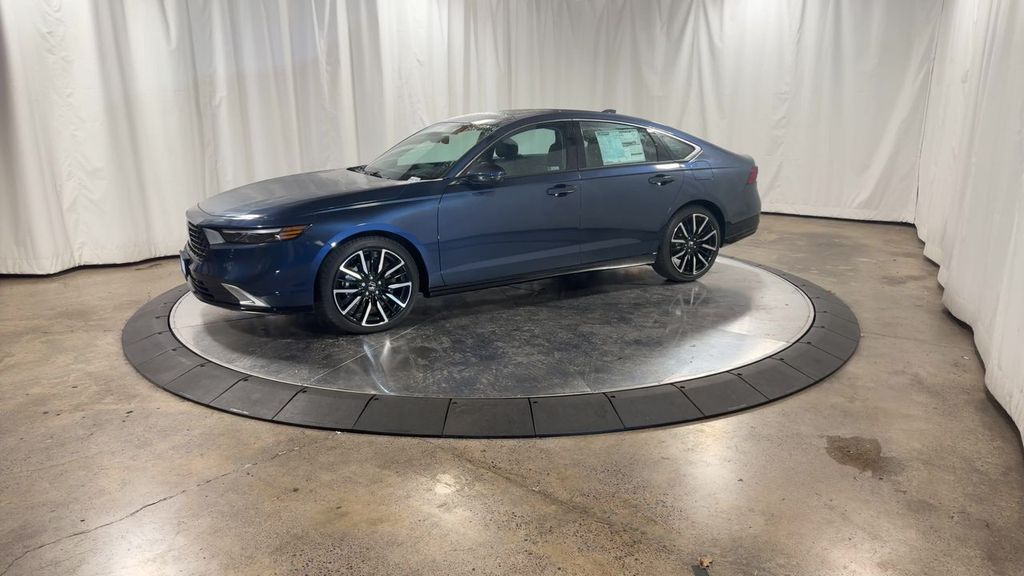 new 2025 Honda Accord Hybrid car, priced at $40,450