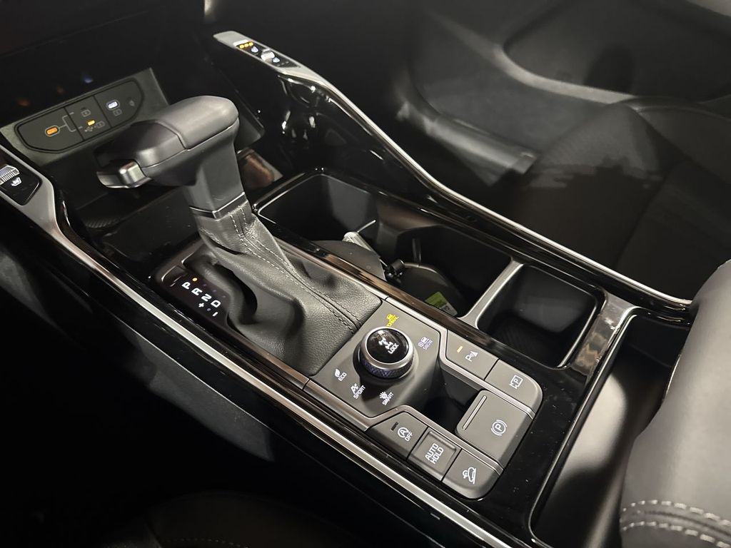 new 2025 Kia Sorento car, priced at $45,775