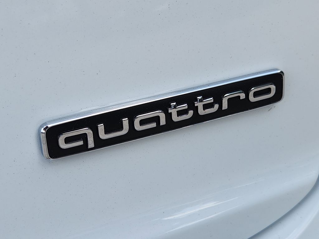 new 2025 Audi Q8 car, priced at $86,715
