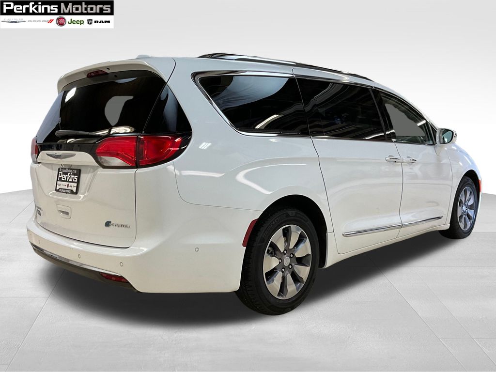 used 2018 Chrysler Pacifica Hybrid car, priced at $22,351