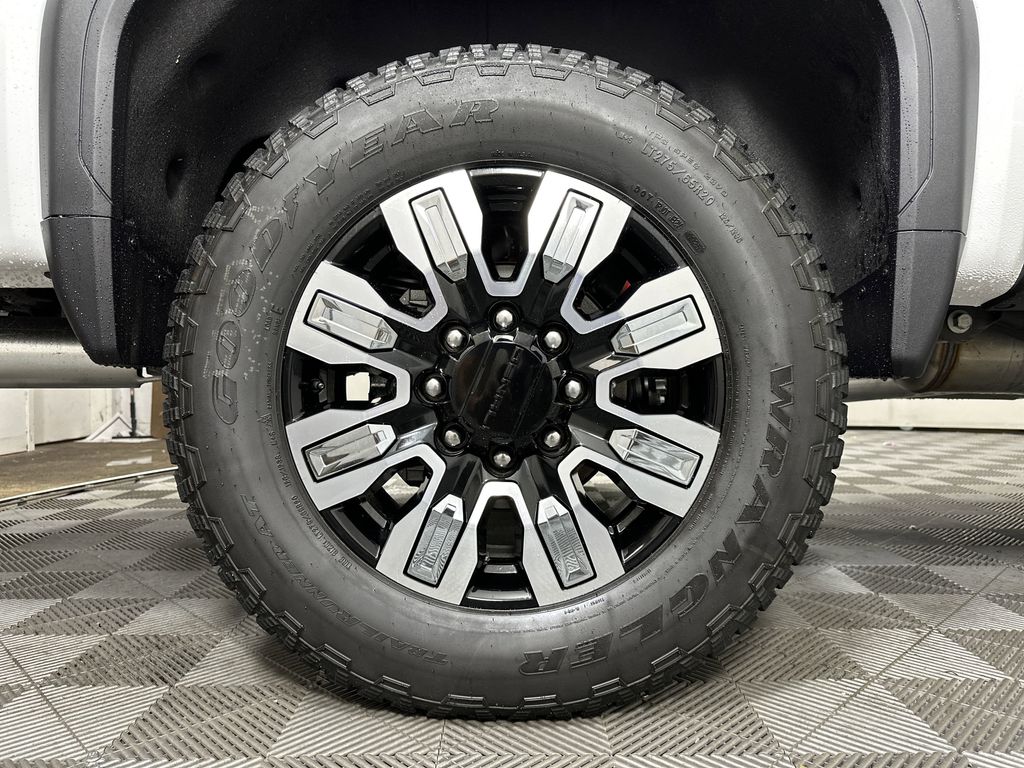 new 2025 GMC Sierra 2500HD car, priced at $84,544